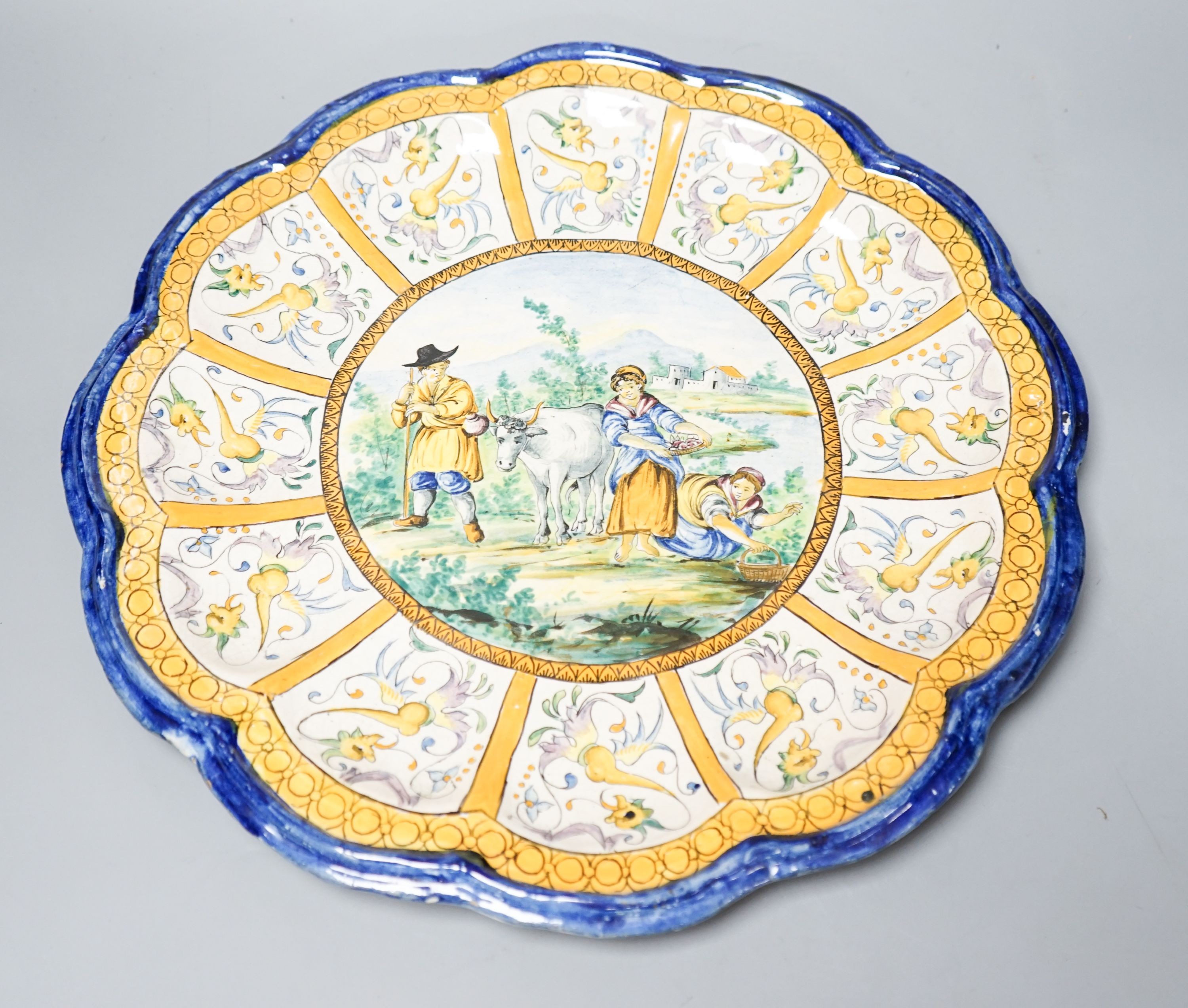 An Italian maiolica dish, 40cm